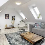4 Star In Humble-by Traum Nordenbro Vesteregn