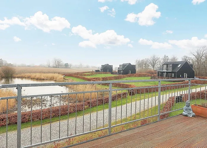 4 Star In Humble-by Traum Humble